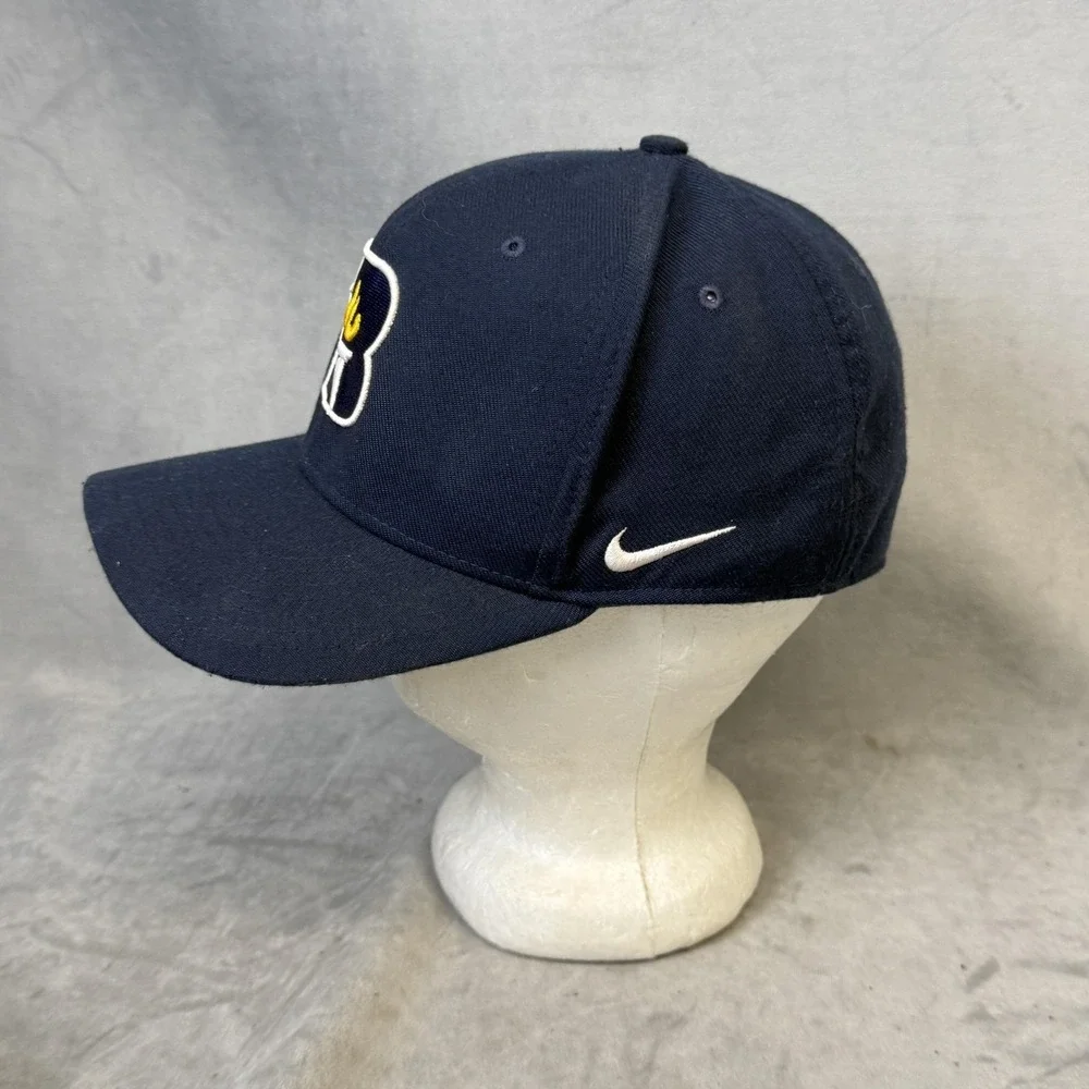 B Torch Logo Hat Cap‎ Fitted Mens 7 5/8 Blue Baseball Style Nike Dri Fit